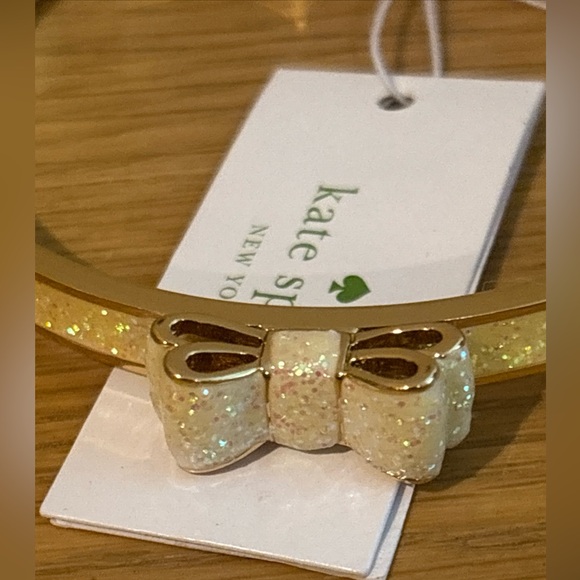Kate Spade Take a Bow Enameled Bangle Bracelet Glitter NEW - Picture 3 of 4